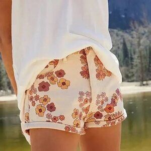 Free People We The Free 70s Retro Brown Floral Itty Bitty Micro Short Size 31